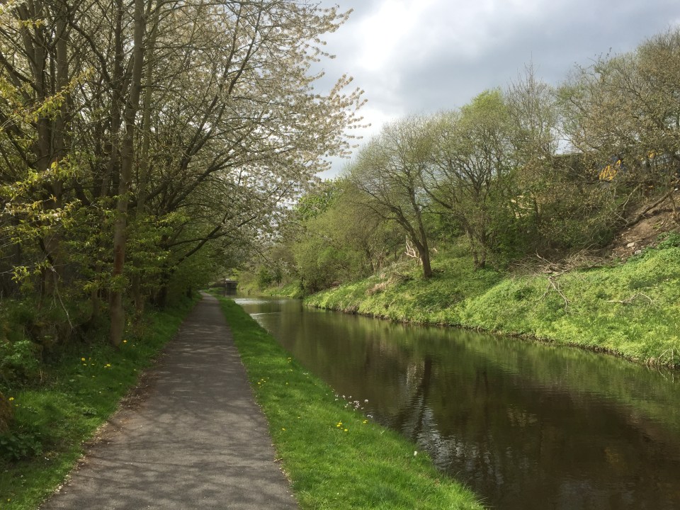 A welcome towpath to Sowerby Bridge