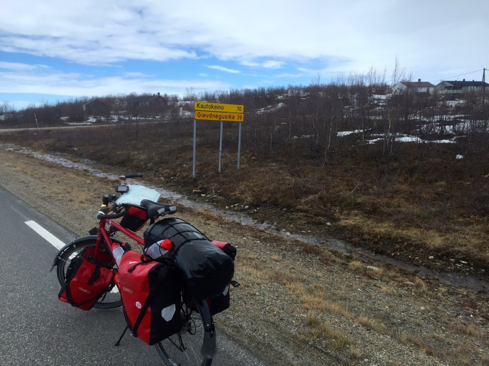 Lobster rationing sweets, 1 for me, 2 for him
