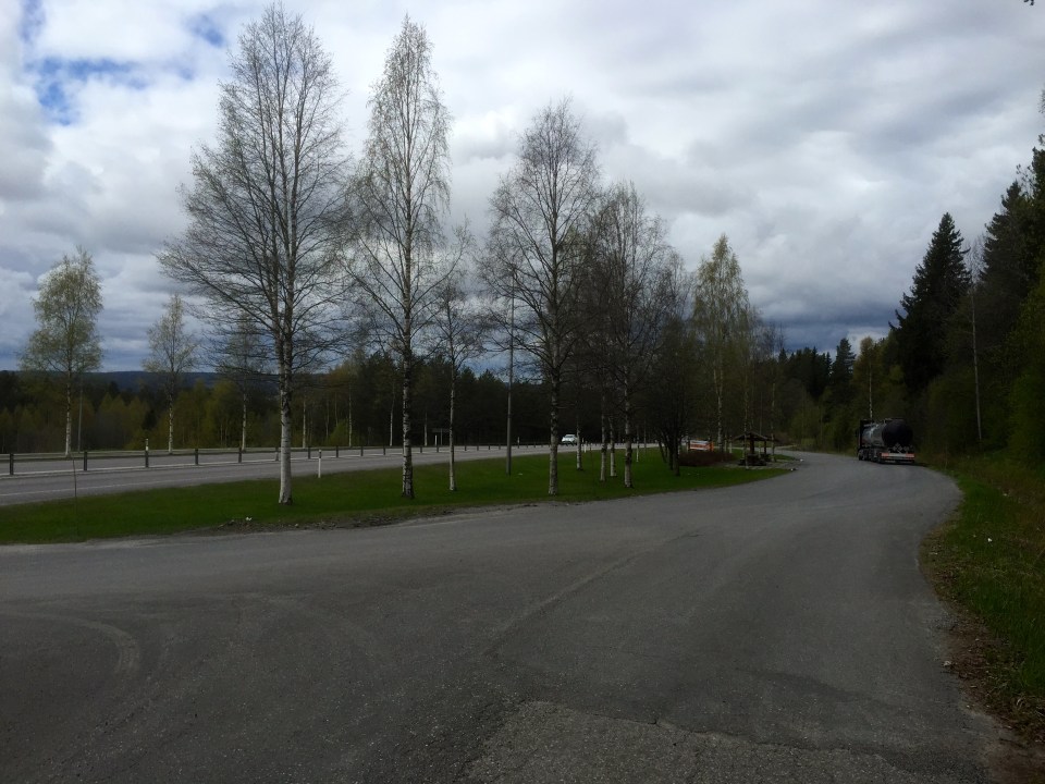 Brief pause on E04, very picturesque lay-by