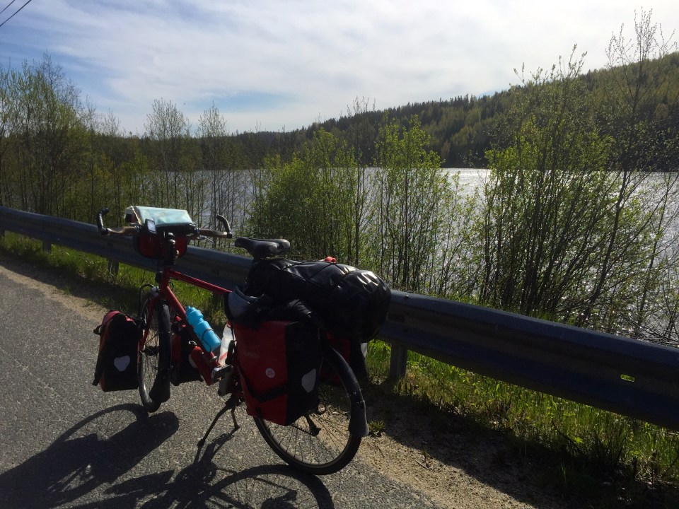 Break by a lake, more Haribo power required for hills
