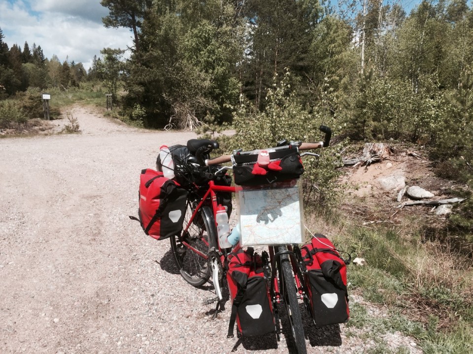 Break time - Lobster dolls out the chocolate rations
