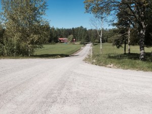 The trail leads South West, tarmac disappears