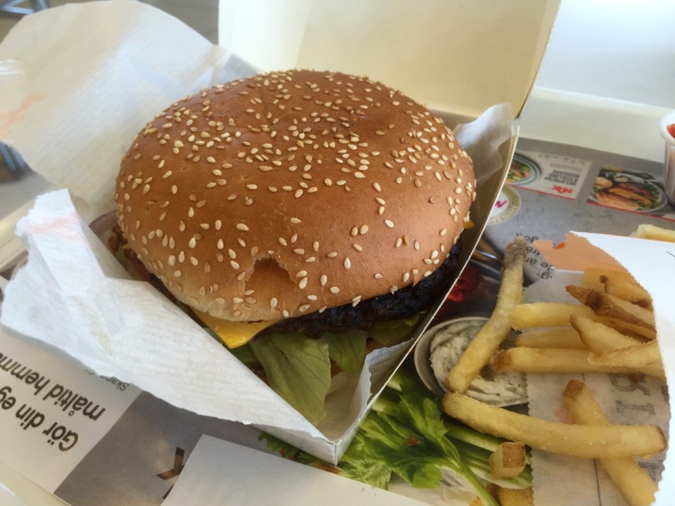 Max hamburger break, this is becoming a habit