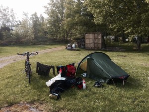 Sunny morning in Glyttinge, bike shop awaits