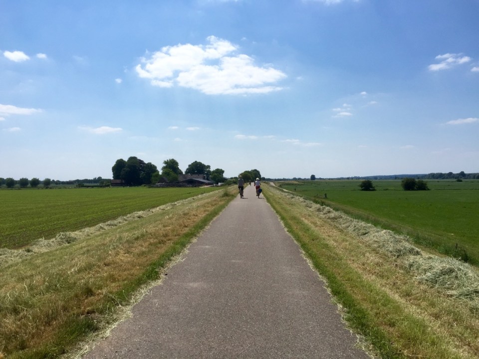 Wonderful cycle path alongside the river IJssel
