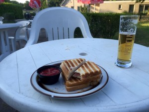 Good cheese and ham toasties though