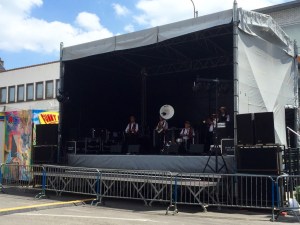 Band playing 'Blue Moon'