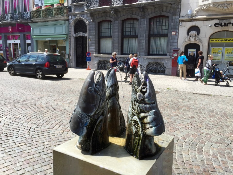 Mechelen - fishhead statue