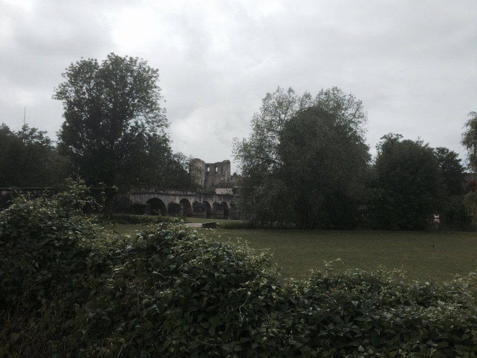 Bridge over the river from campsite to Grez-sur-Loing