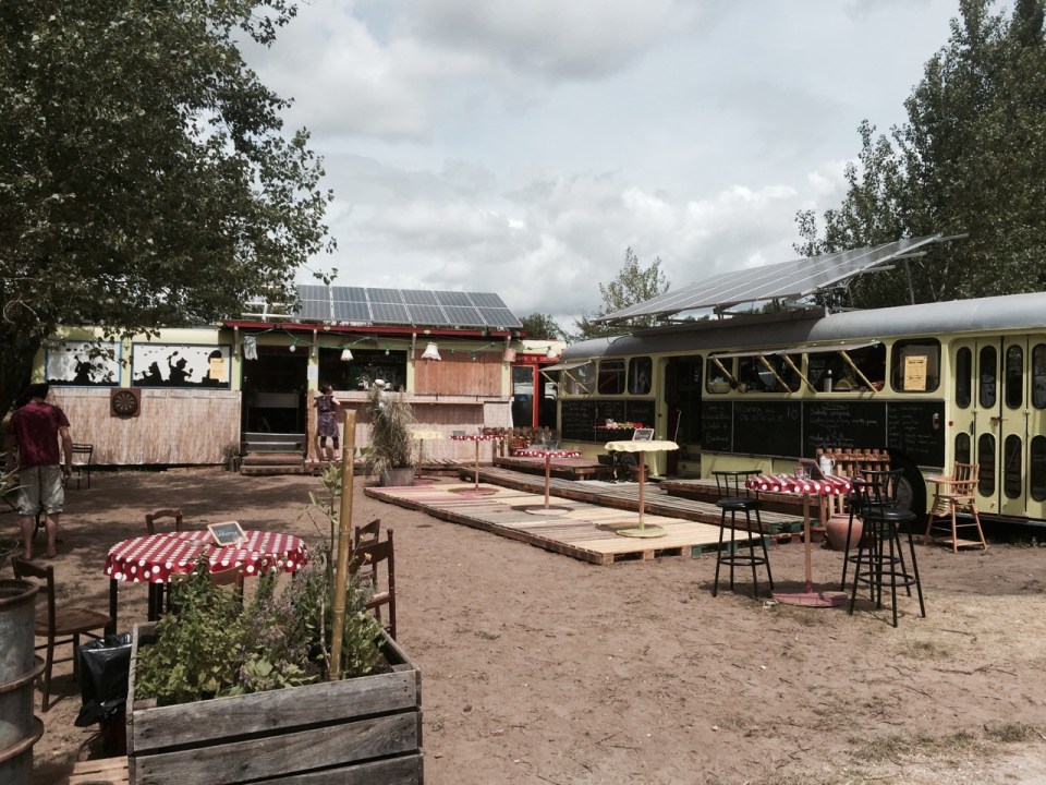 Neat looking cafe/bar on cycle route near Meung