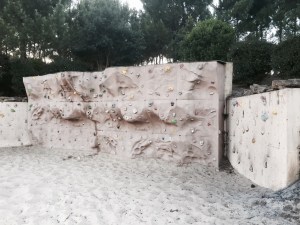 Climbing wall at Mimizan-sur-Plage campsite