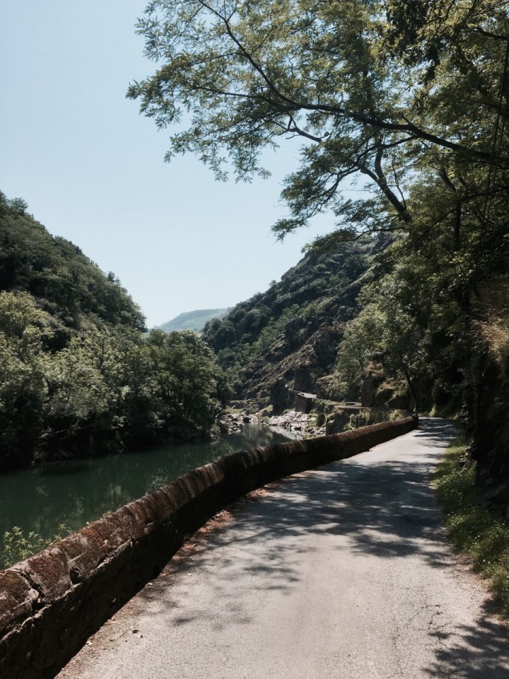 Pas de Roland - lovely alongside river