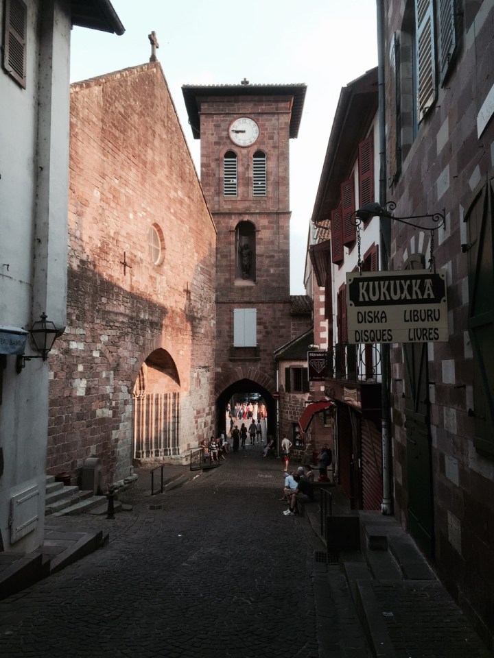 St-Jean-Pied-de-Port - narrow streets and church