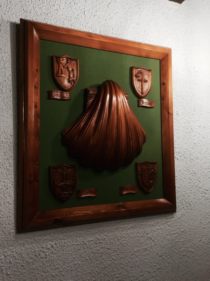 Pilgrim shell carving