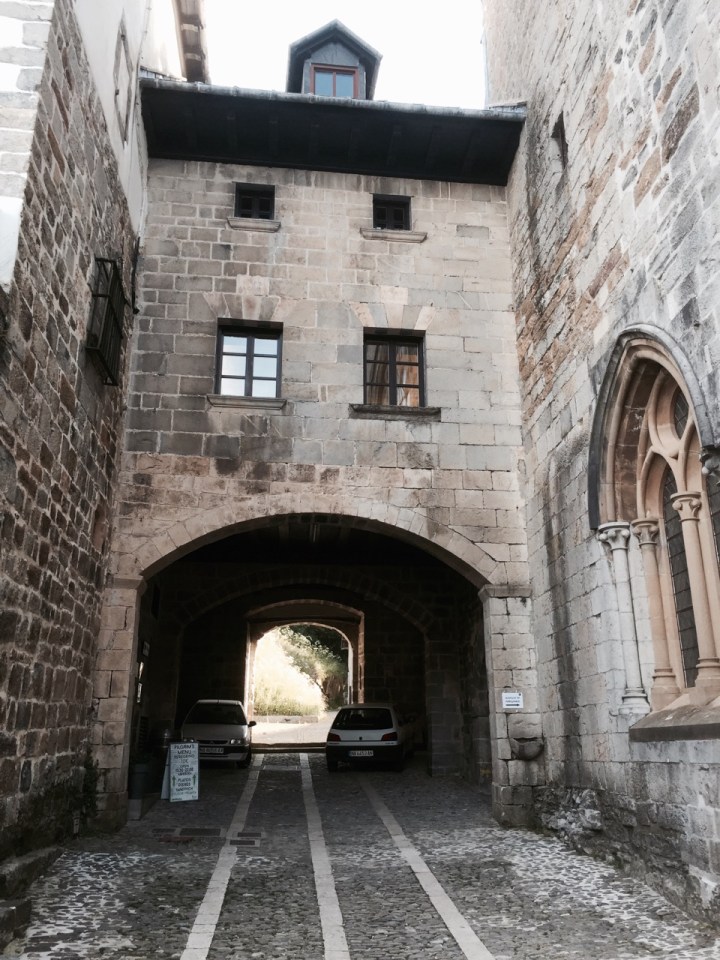 Roncevaux Auberge and Church 2