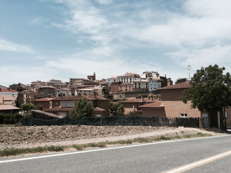 Typical Spanish town on a hill - Cirauqui 2