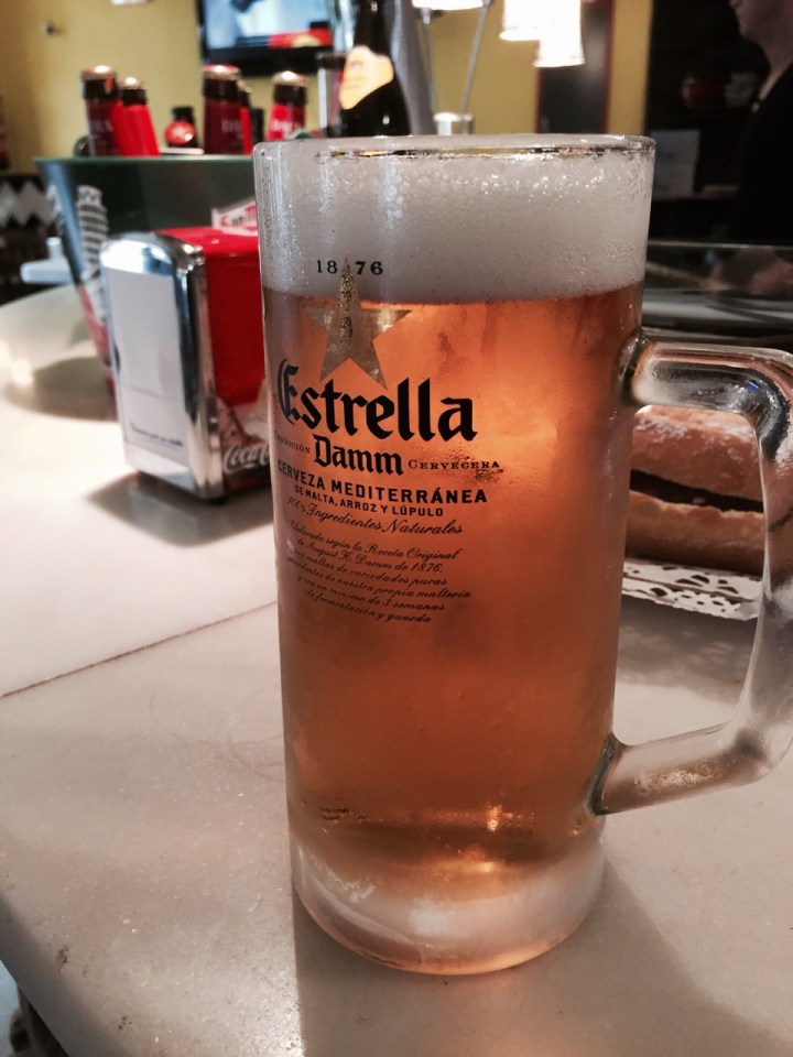 Cooling beer in Estrella whilst waiting for River