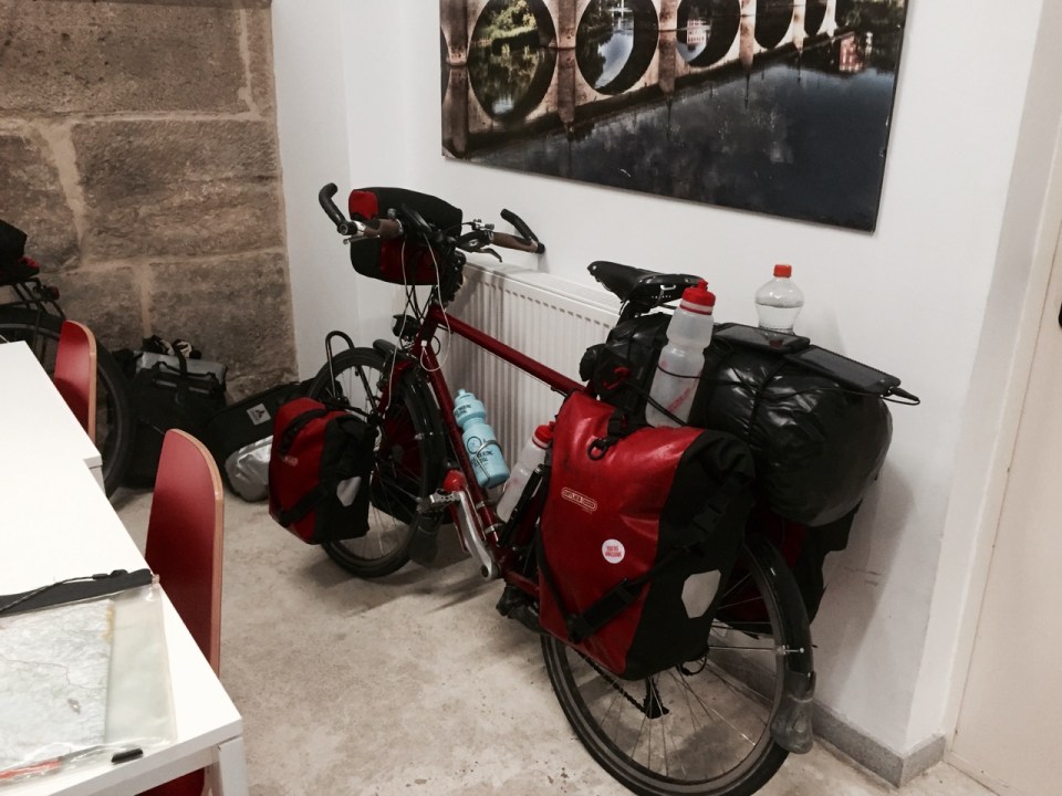 Smaug looking a little dusty, wash needed