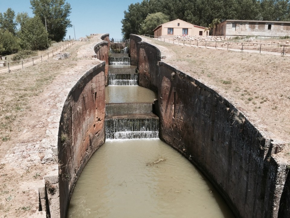 Locks on the Canal de Castilla in Fromista 2