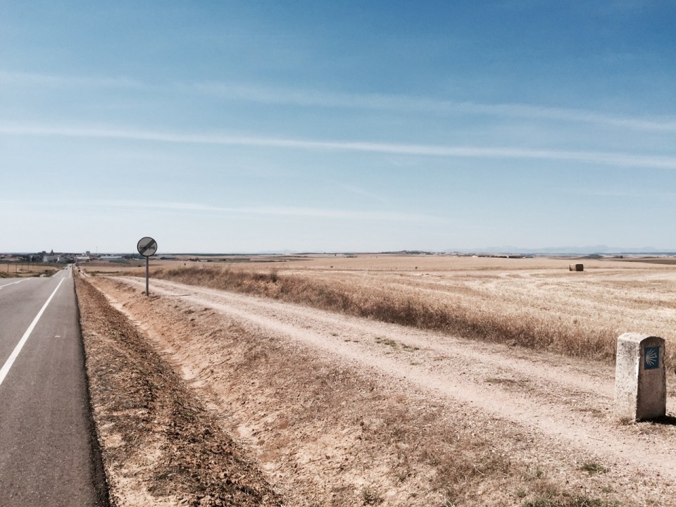Long and dry ride to Carrion de los Condes - end in sight