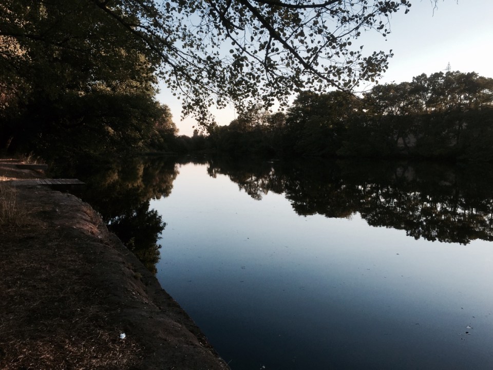 La Chopera - walk by the river 1