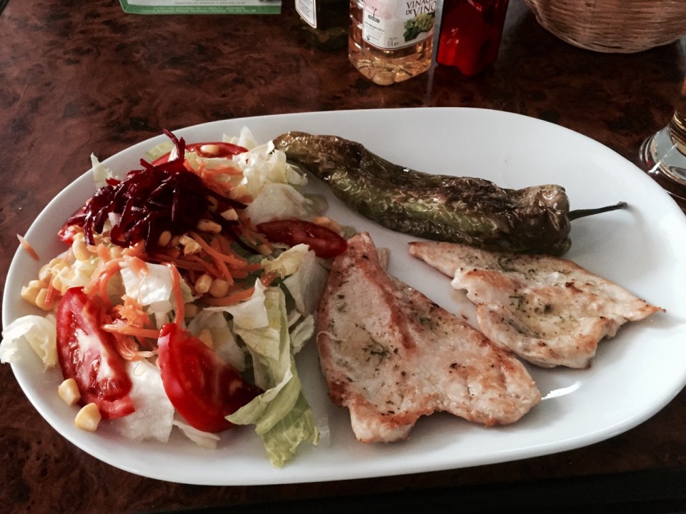 Pretty healthy dinner - chicken, salad and roasted pimento