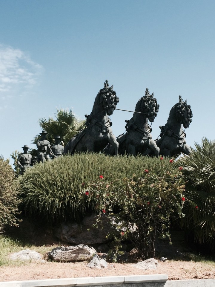 Galloping horses statue, Jerez
