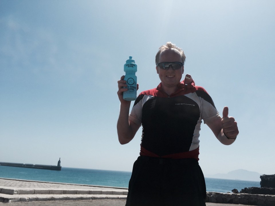 Cycle tour fest bottle in Tarifa