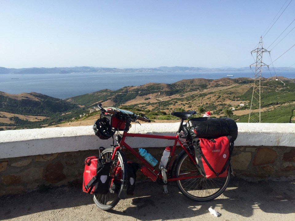 Made it the viewpoint at the top of the climb out of Tarifa
