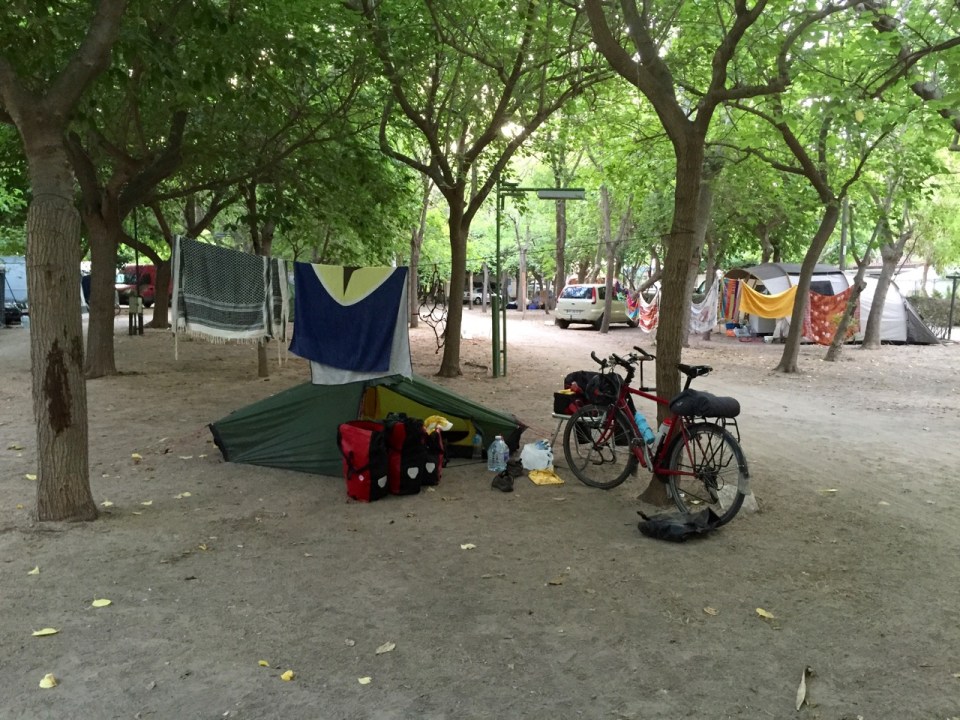 Barraquetes camping - good shade