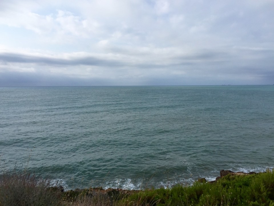 Fresh riding alongside the sea to Orpesa