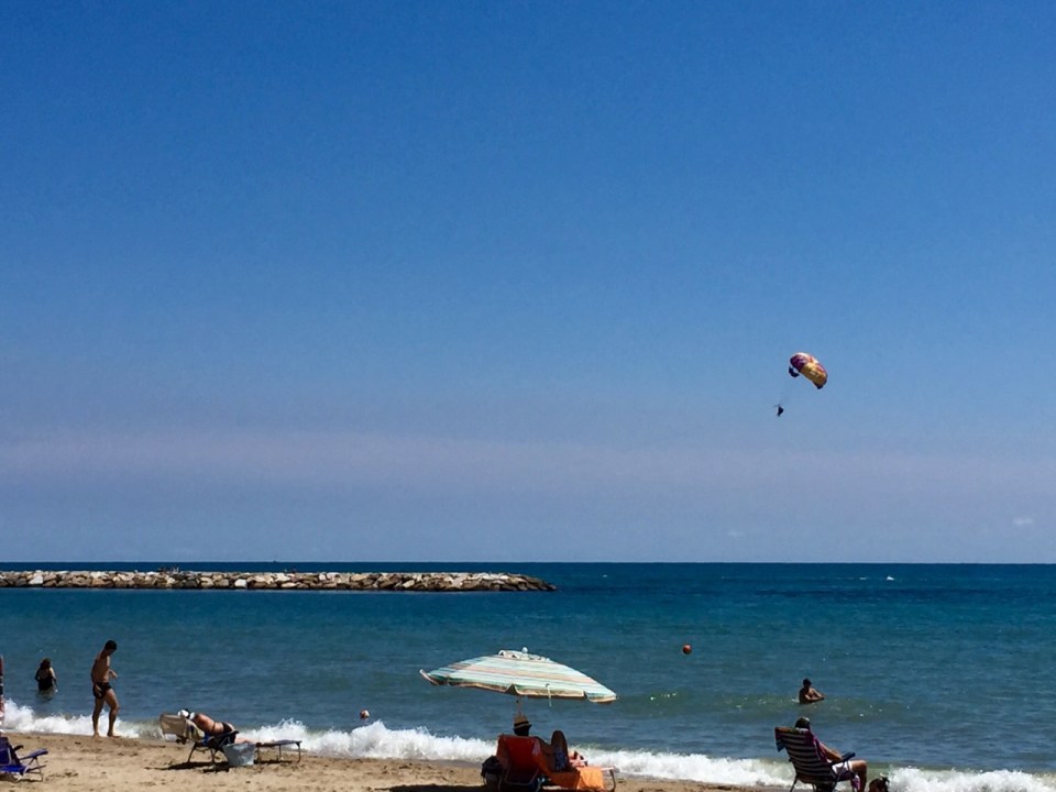 Parascending on way to Salou