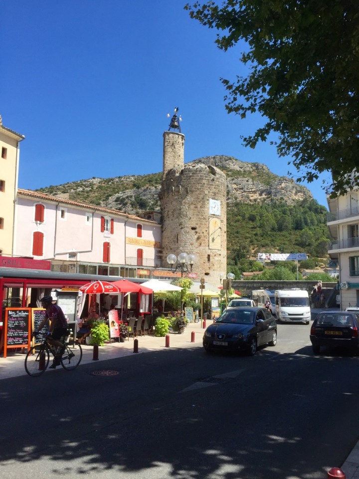 Banana stop in Anduze