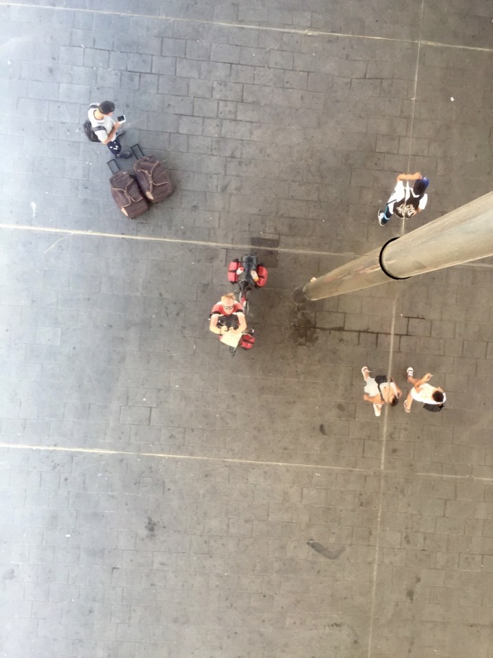Cool mirrored ceiling building in Vieux Port