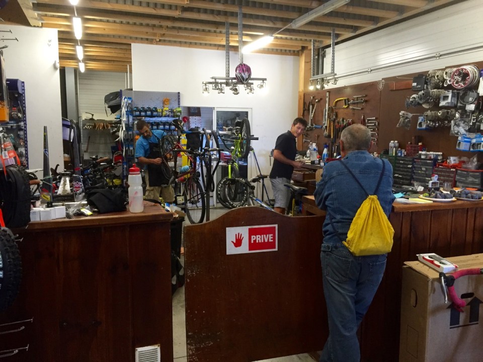 Smaug on the operating table, Velo 83