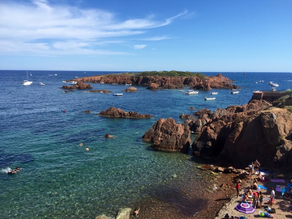 Saint-Raphaël beach and island