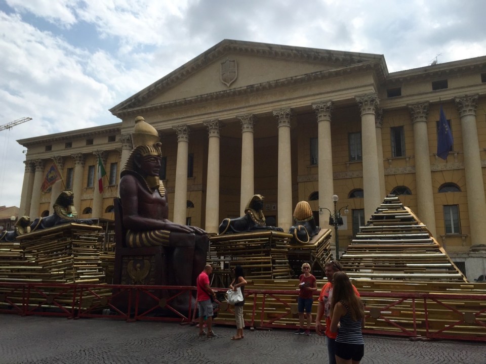 Palazzo Della Gran Guardia, Verona (+ Egyptian props)
