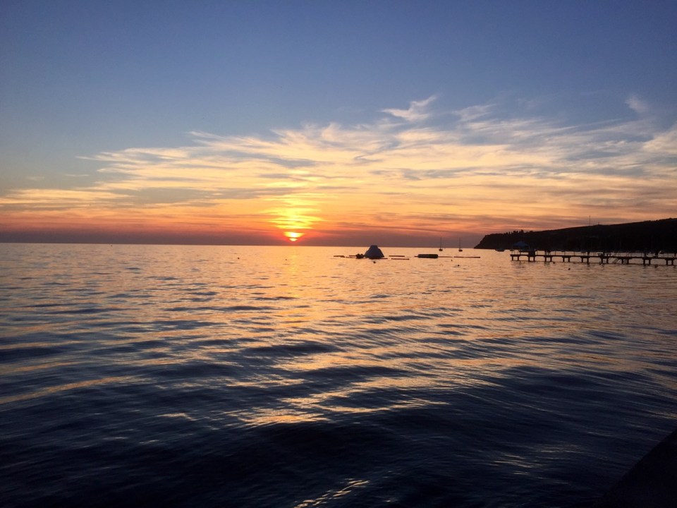 Sun nearly gone, time for food