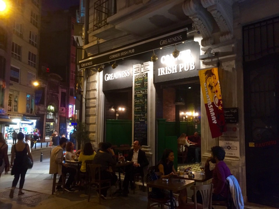 Oh look, and Irish Bar, must be fate