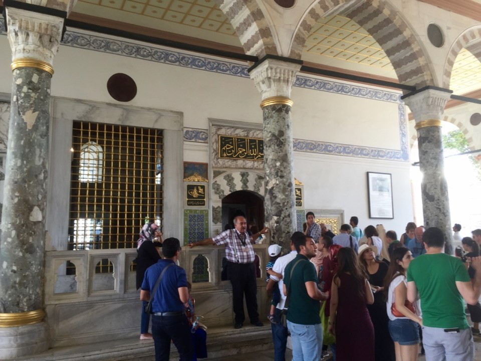 Entrance to petitioners chamber