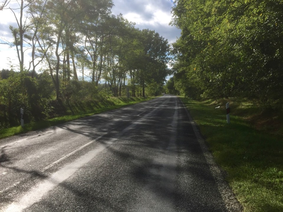 Nice free lined road, near Acs; strictly speaking wasn't supposed to cycle on this