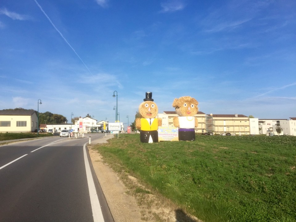 Return of the straw folk; haven't seen any for a few months