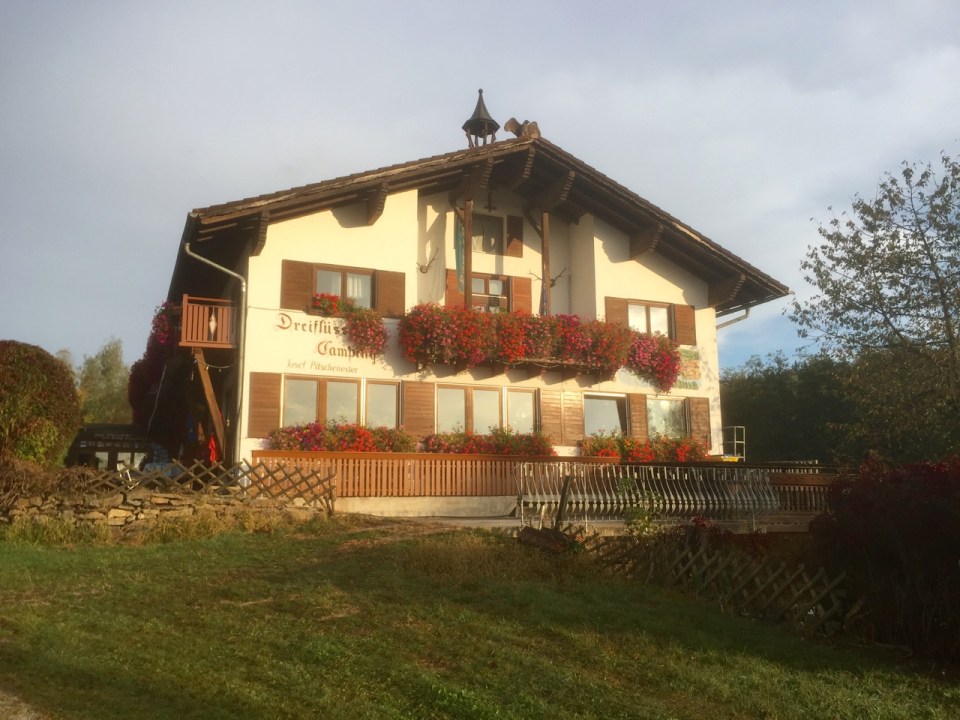 Dreiflusse Camping - nice window boxes