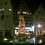 Rathaus fountain at night
