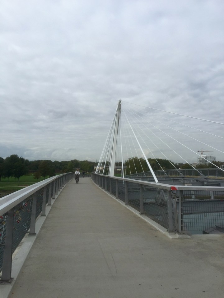 Handy bridge to facilitate crossing