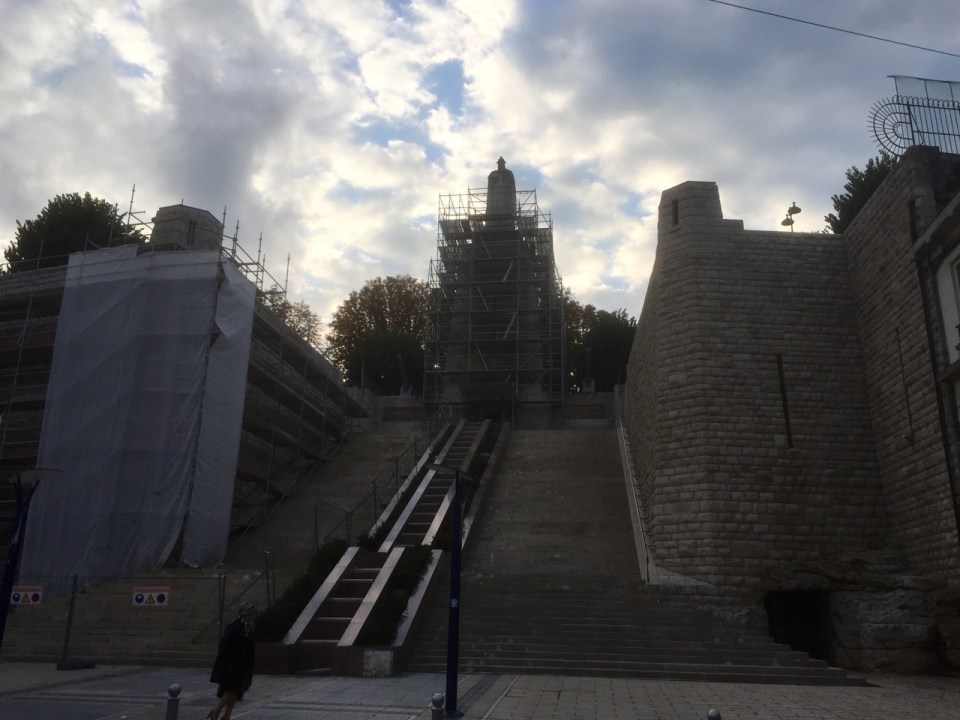 Huge walls and many monuments - think this one is the victory monument