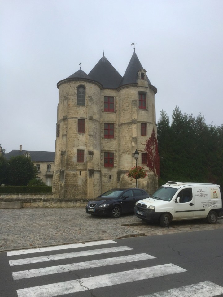 Chateau in the centre of Vic-sur-Aisne