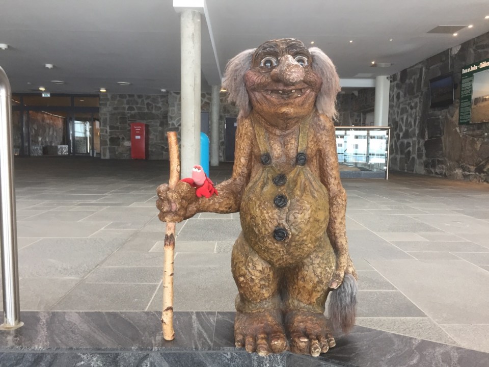 Lobster making friends with a Troll in Nordkapp