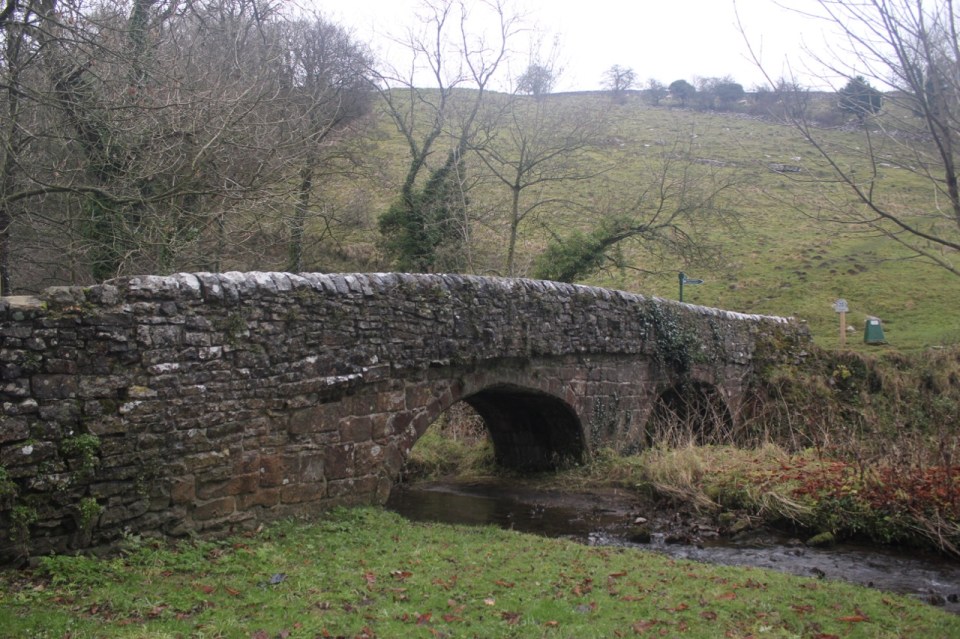 Viator's Bridge - ancient packhorse route