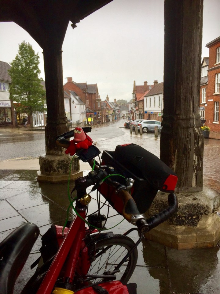 Wymondham - bit wet, stopped for pies from bakery